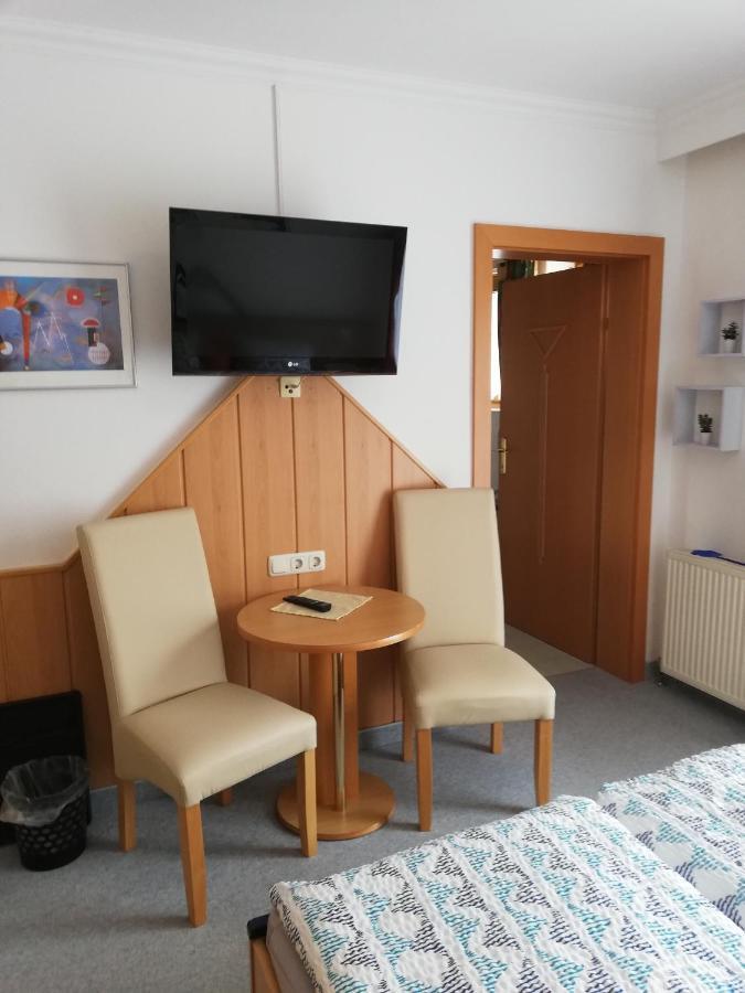 Haus Seppi Hotel Neukirchen am Großvenediger Екстериор снимка