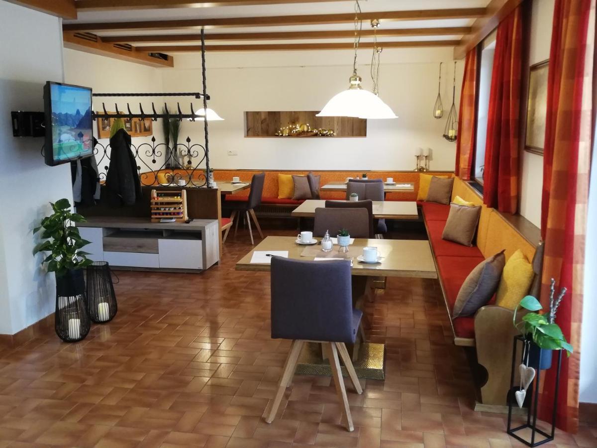 Haus Seppi Hotel Neukirchen am Großvenediger Екстериор снимка