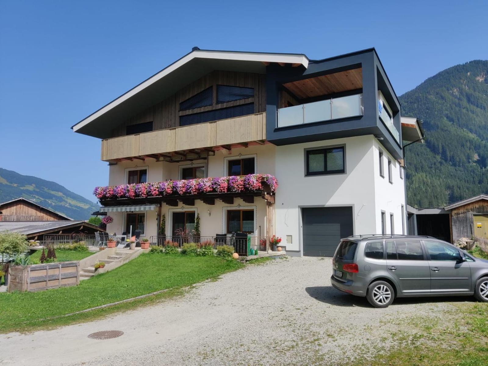 Haus Seppi Hotel Neukirchen am Großvenediger Екстериор снимка